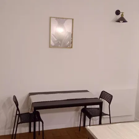 Center *