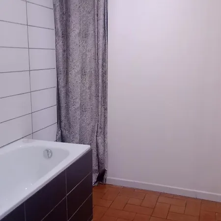 Apartment Center *
